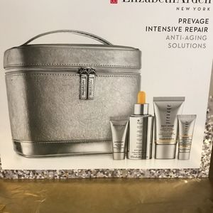 Elizabeth's Arden prevage gift set